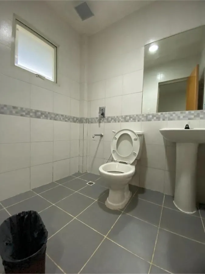 OYO 878 Dg Budget Hotel Naia Manilla