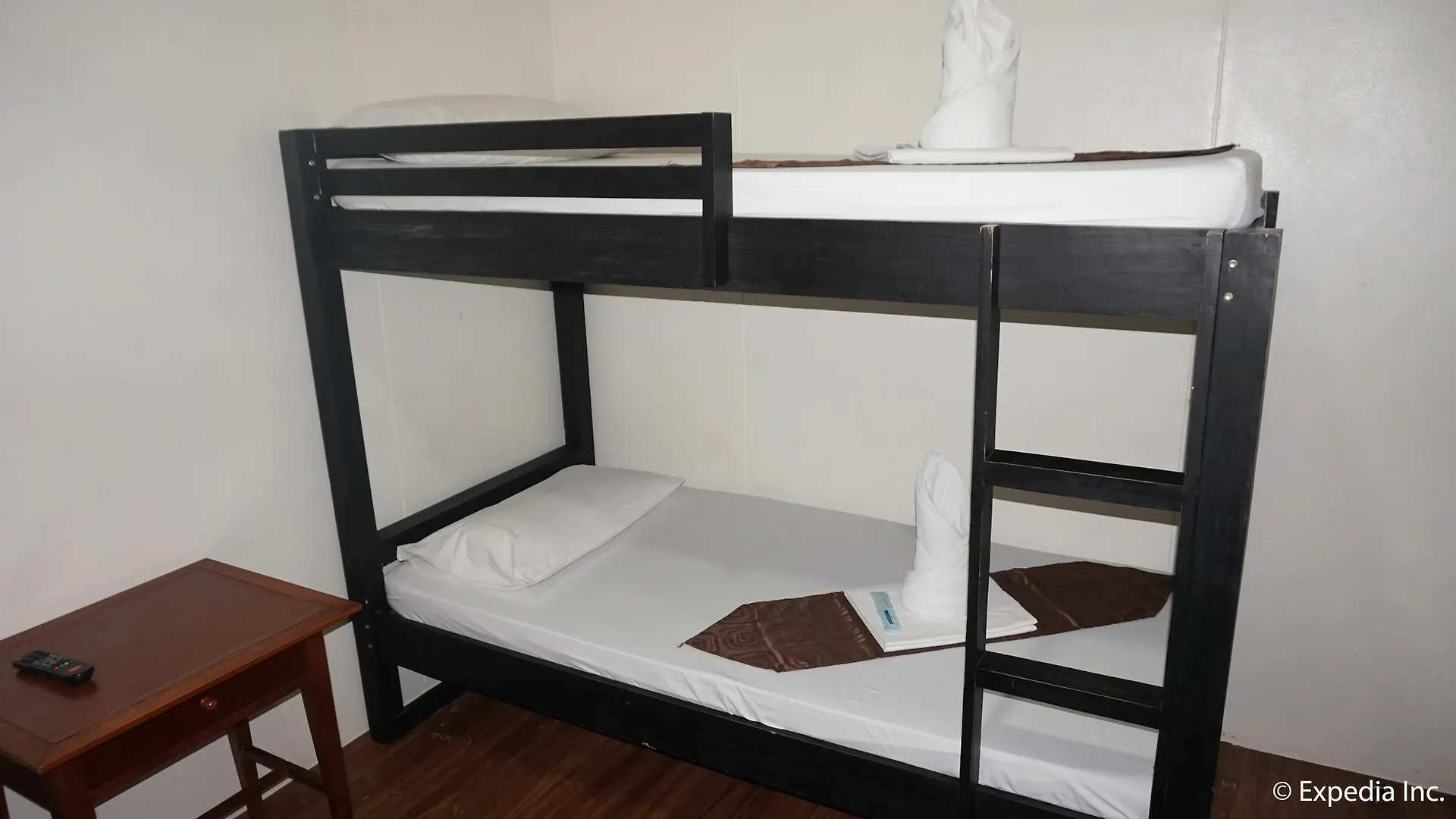 OYO 878 Dg Budget Hotel Naia Manilla